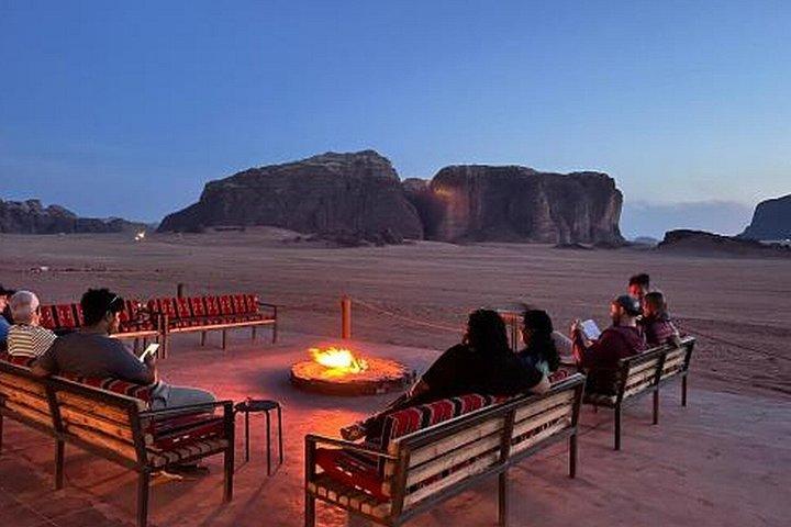 3 - 日帰りツアー：アンマンシティツアー、ペトラ、ワディラム、ピンクレイク＆死海
