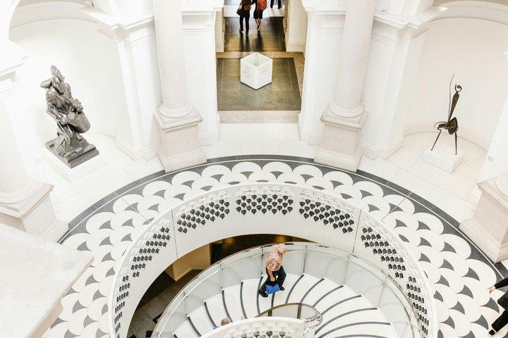 Explore the Tate Britain with a Self Guided Tour