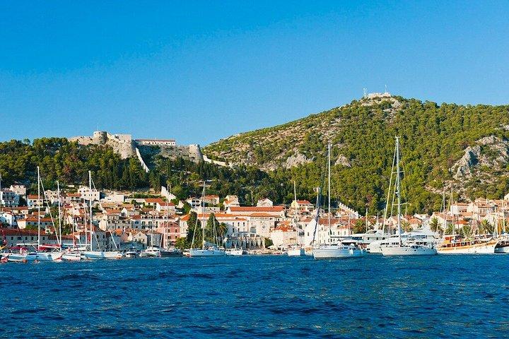Tre isole: Brac, Hvar e isole Pakleni da Spalato