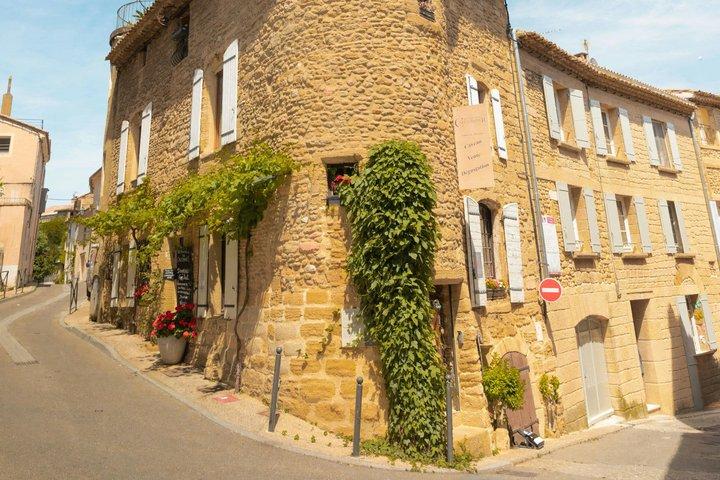 Weinprobe in Chateauneuf-du-Pape mit Transport