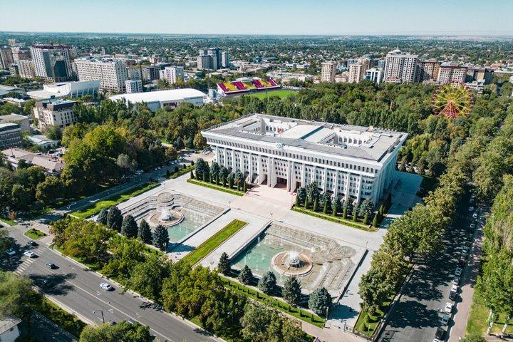 ビシュケク市内観光とアラ・アルチャ国立公園