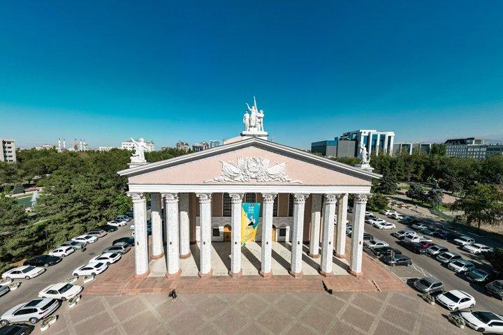 ビシュケク市内観光とアラ・アルチャ国立公園