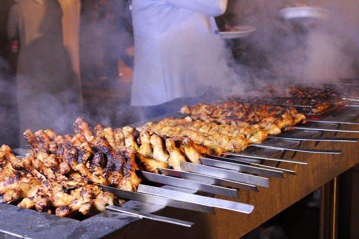 セルフドライブドバイデザートサファリ＆BBQディナーラクダライド＆ショー