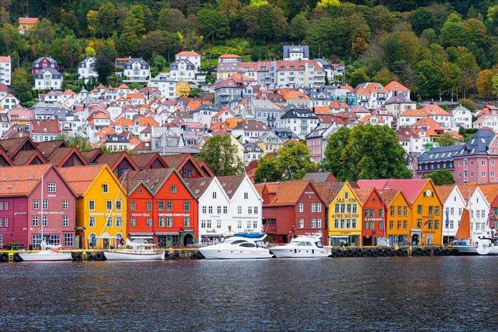 Bergen: Guided City Walk, Osterøy Island & Fjord Experience