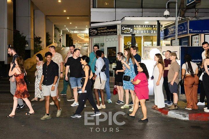 バンコク：屋上、クラブ＆ゴーゴスソイカウボーイ、ソイ11ナイトツアー
