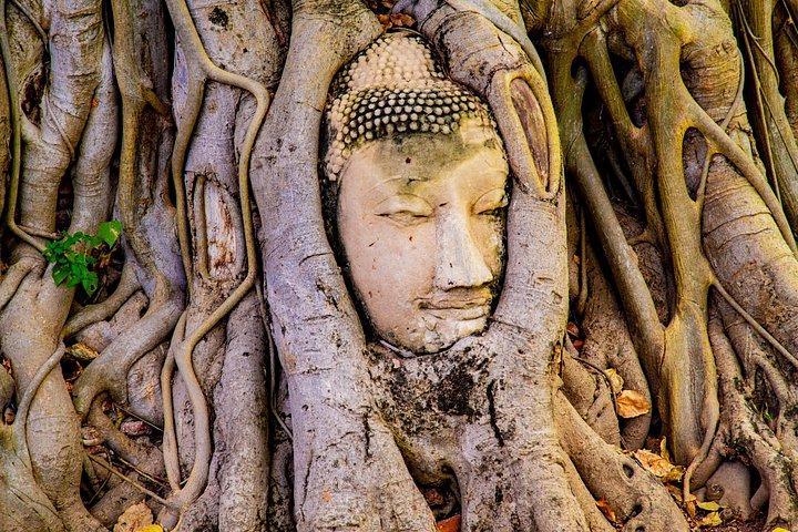 バンコク発 アユタヤ少人数ガイド付き日帰り旅行（ランチ付き）
