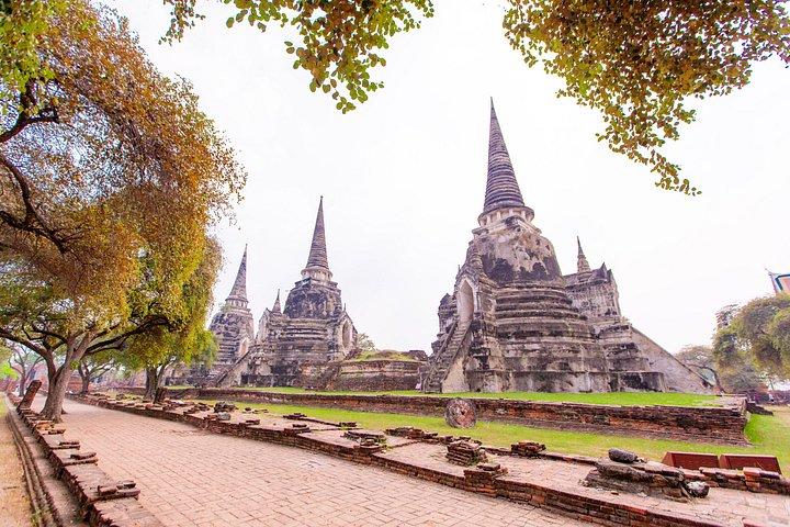 バンコク発 アユタヤ少人数ガイド付き日帰り旅行（ランチ付き）