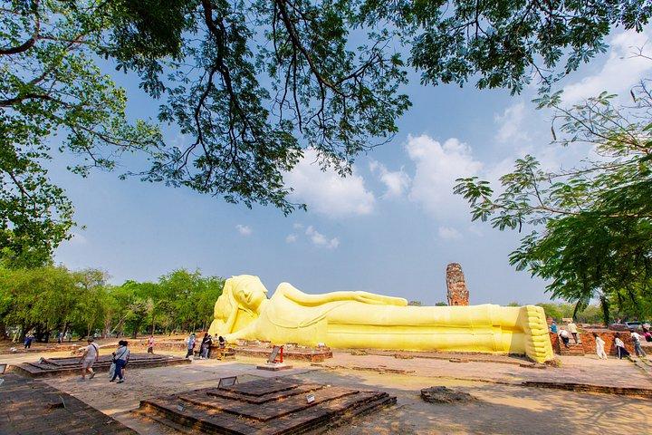 バンコク発 アユタヤ少人数ガイド付き日帰り旅行（ランチ付き）