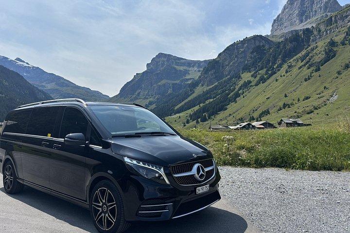 Excursion privée d'une journée d'Interlaken à Blausee et Zermatt