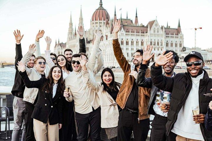 Budapest City Tour com transporte de barco e bebidas ilimitadas