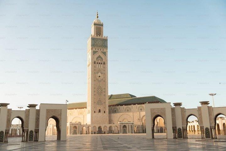 De Rabat: Tour Privado de Casablanca com Bilhete para a Mesquita Hassan II