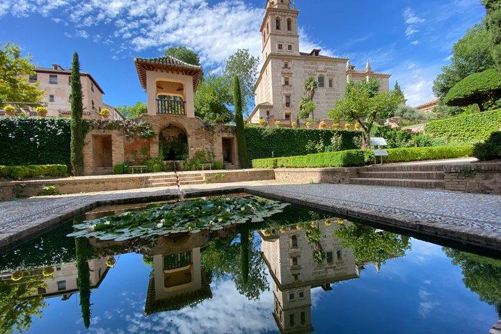Alhambra et Generalife avec entrée et visite guidée en Français