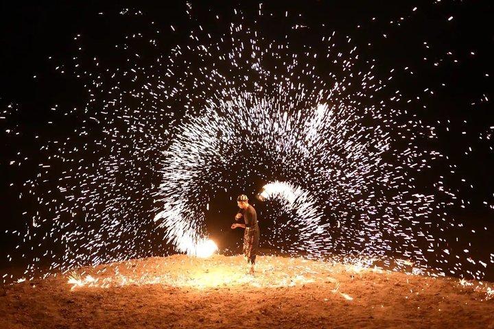 砂漠アガファイマラケシュサンセットラクダ乗り、ディナーSwホテルピックアップ