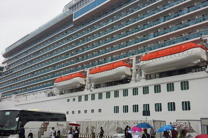 チヴィタヴェッキアクルーズ港往復プライベートラグジュアリー送迎ローマ
