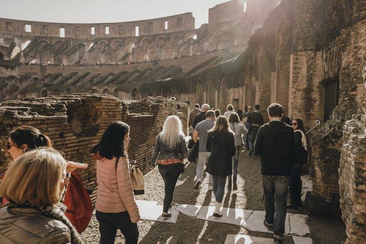 Colosseum Express Guided Tour with Roman Forum Access