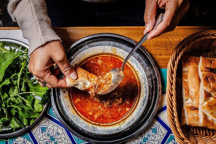 ボスポラス・バイツ・イスタンブール・フードツアー（14＋試食付き）