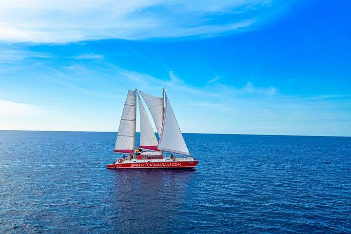 Aruba Sail and Snorkel with Turtles at WW2 Shipwreck Includes BBQ
