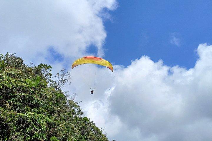Guatapé Paragliding Flight Boat Trip