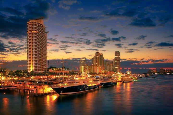 Miami Skyline Kreuzfahrt Biscayne Bay Ansichten & Stadtlichter