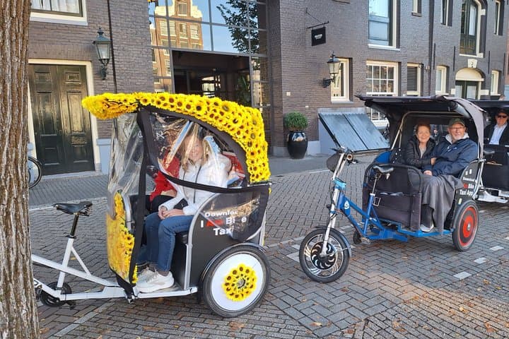 1 Hour Private Amsterdam Rickshaw Tour