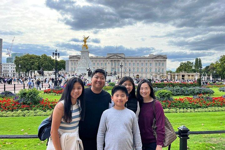 Private London Black Cab Sightseeing Tour – Personalized & Fun