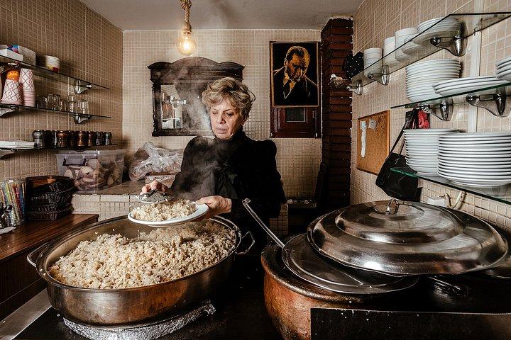 Baklava Backstreets Istanbul Food Tour with 12+ Tastings