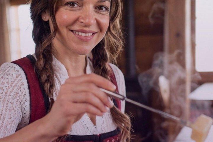 Fonduta di Zermatt con storie locali e sfera al centro