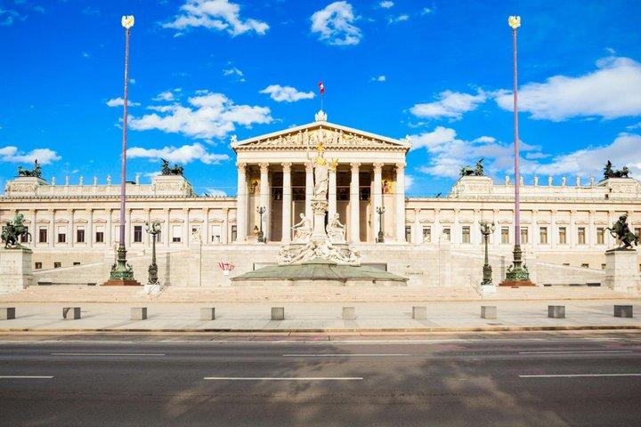 Fra Budapest : Bratislava og Wien - Heldags guidet tur