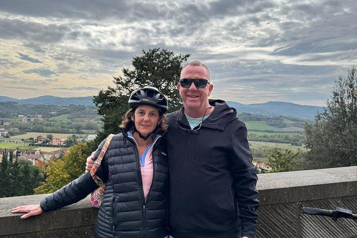 MONTALCINO Private E-Bike & Brunello Winery Experience
