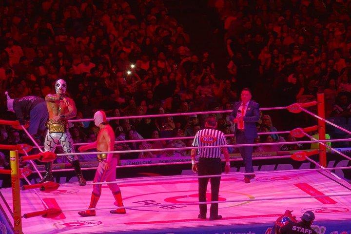 Jantar Lucha Libre dos Três Grandes no Garibaldi e Tequila