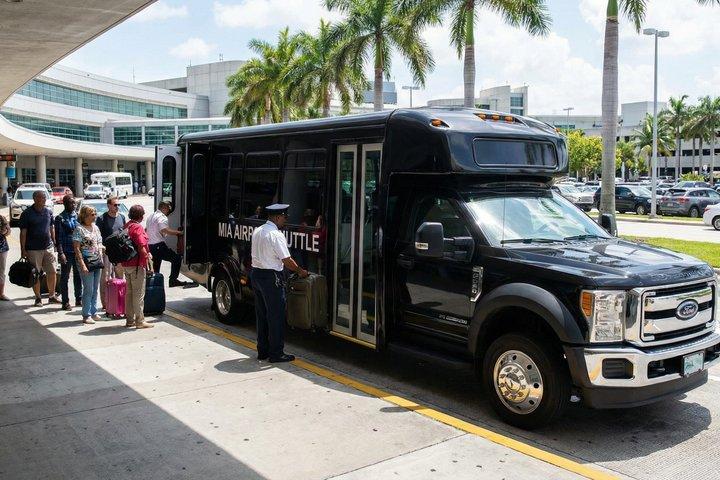 Traslado compartido del Aeropuerto de Miami al Puerto de Miami