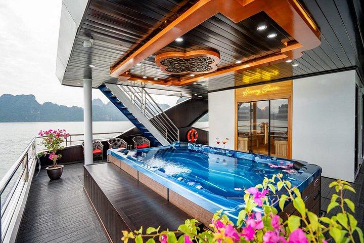 Ha Long Bay Deluxe Cruise 1 day
