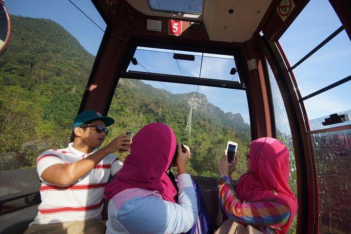 Langkawi SkyCab Combo Ticket with 3D Art, SkyDome & SkyRex Access