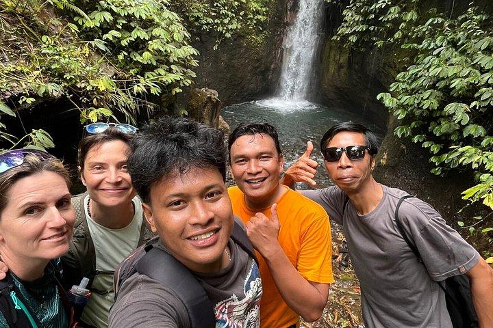 Tetebatu Private Trek Rice Fields Waterfall and Monkey Forest