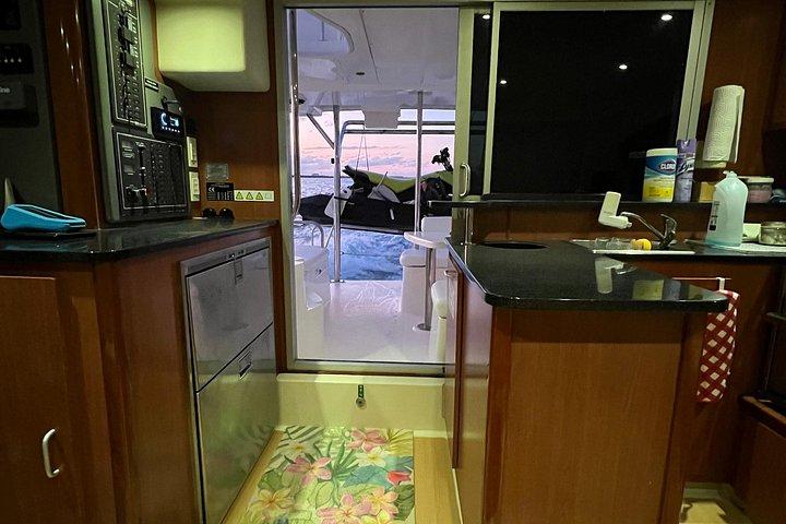 Cayman Private luxury Catamaran Experience 41’ Leopard