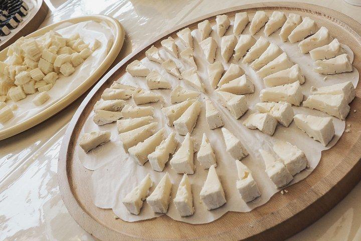 札幌からの美瑛の季節のハイライト日帰り旅行