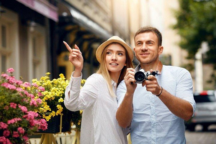 アテネからデルフィへのプライベート送迎(2時間観光ストップ付き)
