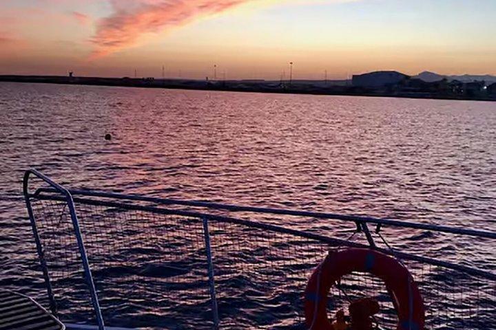 Larnaca privat kryssning på Deep Blue Yacht