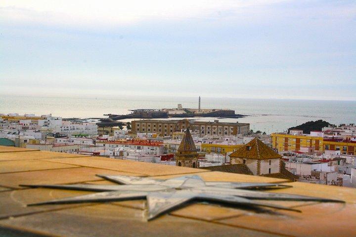 アンダルシアの地平線3日間カディス・ロンダとヴェヘルを脱出