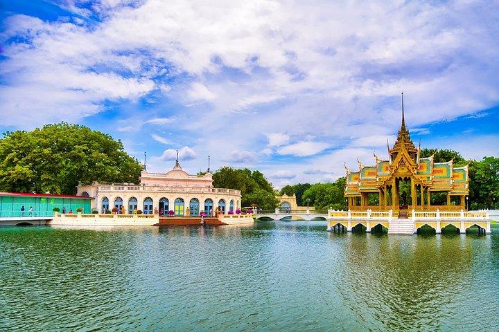 バンコクからアユタヤへプライベート日帰り旅行バーンパーインエンシェント寺院