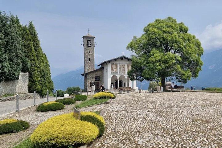 Lake Como Day Tour from Como with Bellagio and Villa Balbianello