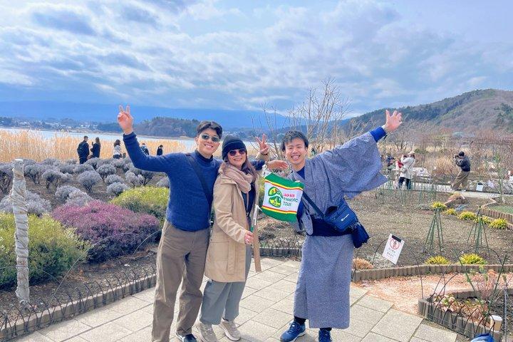雄大な富士山とレイククルーズ、麺づくり体験