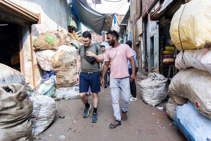 Dharavi Slum Walking Tour: Vida diária no maior lago da Ásia