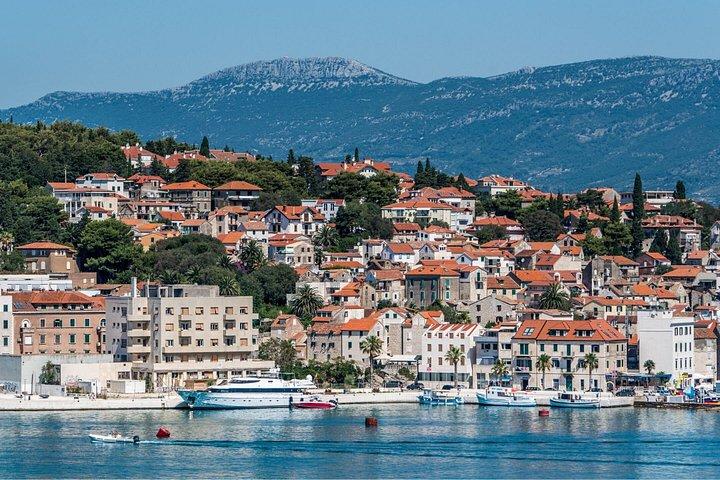 Fährtickets zwischen Split und Insel Brac (Supetar oder Milna)