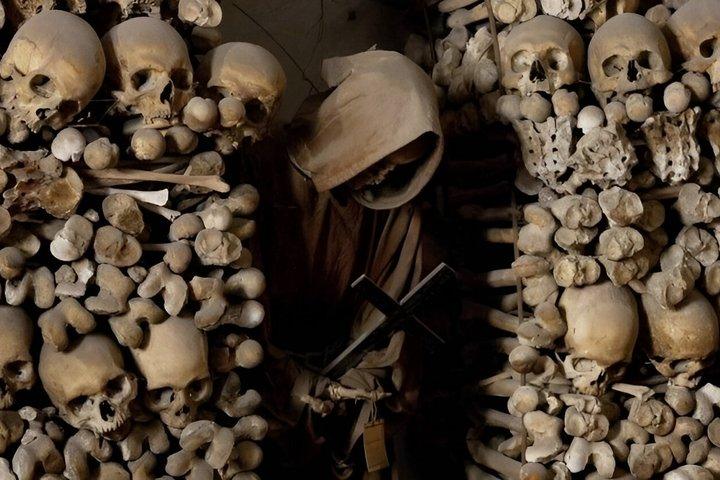 Hidden Rome by Golf Cart: Catacombs, Crypts and Sacred Art