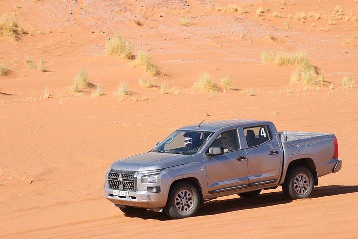メルズーガ砂漠サファリ4x4＆ベルベル文化体験
