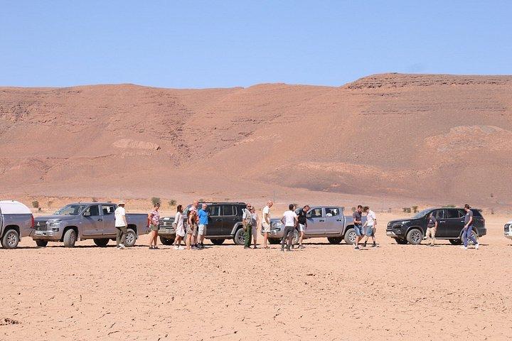 メルズーガ砂漠サファリ4x4＆ベルベル文化体験