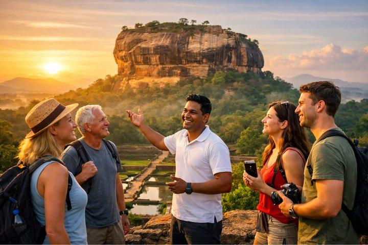 Sigiriya Rock Sonnenaufgang oder Sonnenuntergang geführte Wanderung mit lokalen Experten