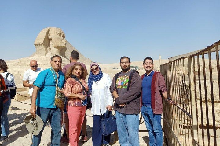 Giza Pyramids & Grand Egyptian Museum Tour privato di un giorno