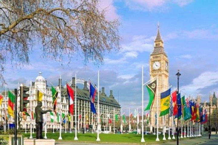 London Highlights Evening Walking Tour